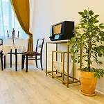 Filmap-apartments-zentrale Lage-boxspringbett-beamer-popcorn-gratis Parkplatz Daire Görlitz
