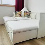 Filmap-apartments-zentrale Lage-boxspringbett-beamer-popcorn-gratis Parkplatz *