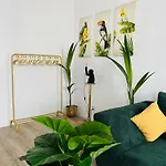 Filmap-apartments-zentrale Lage-boxspringbett-beamer-popcorn-gratis Parkplatz Daire *