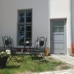 Daire Filmap-apartments-zentrale Lage-boxspringbett-beamer-popcorn-gratis Parkplatz Görlitz