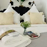 Filmap-apartments-zentrale Lage-boxspringbett-beamer-popcorn-gratis Parkplatz