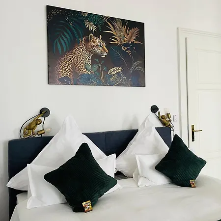 Filmap-apartments-zentrale Lage-boxspringbett-beamer-popcorn-gratis Parkplatz Apartman *