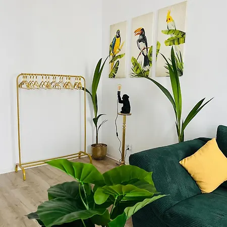 Filmap-apartments-zentrale Lage-boxspringbett-beamer-popcorn-gratis Parkplatz شقة *