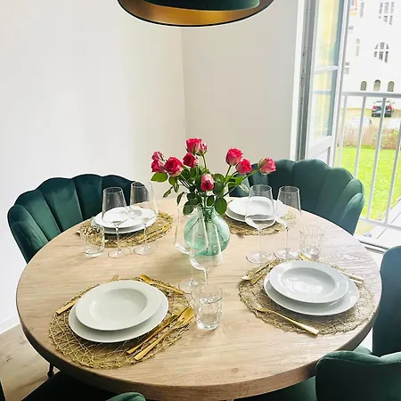 Filmap-apartments-zentrale Lage-boxspringbett-beamer-popcorn-gratis Parkplatz Apartman Görlitz