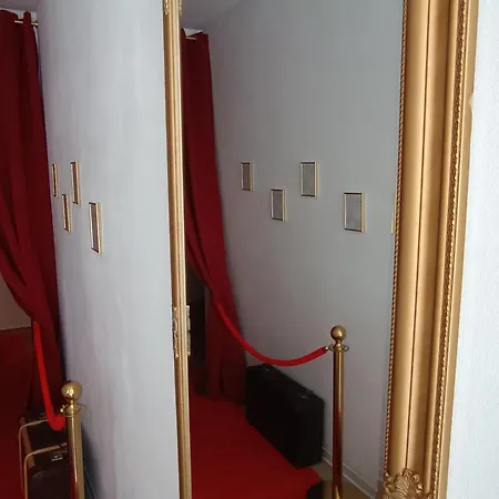 Filmap-apartments-zentrale Lage-boxspringbett-beamer-popcorn-gratis Parkplatz * غورليتز