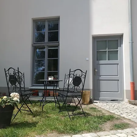 Апартаменты Filmap-apartments-zentrale Lage-boxspringbett-beamer-popcorn-gratis Parkplatz Гёрлиц