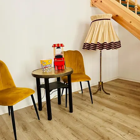 شقة Filmap-apartments-zentrale Lage-boxspringbett-beamer-popcorn-gratis Parkplatz