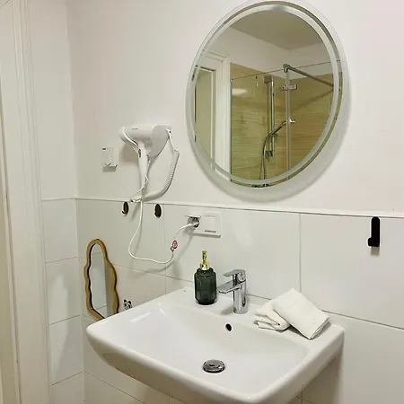 Filmap-apartments-zentrale Lage-boxspringbett-beamer-popcorn-gratis Parkplatz *