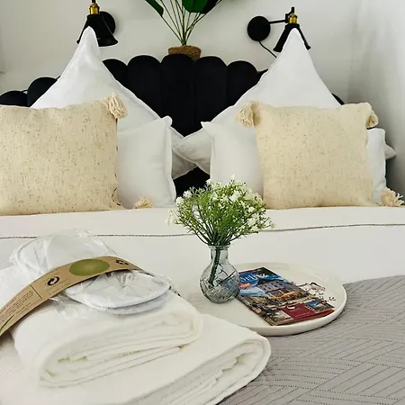 Filmap-apartments-zentrale Lage-boxspringbett-beamer-popcorn-gratis Parkplatz