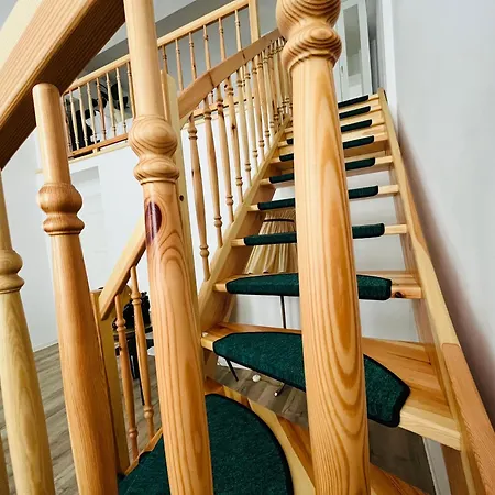 Апартаменты Filmap-apartments-zentrale Lage-boxspringbett-beamer-popcorn-gratis Parkplatz