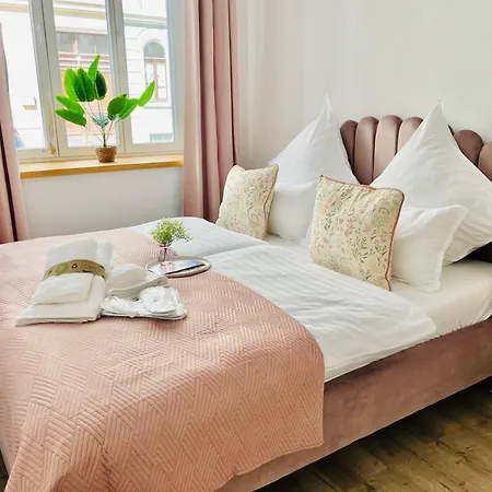 شقة Filmap-apartments-zentrale Lage-boxspringbett-beamer-popcorn-gratis Parkplatz غورليتز