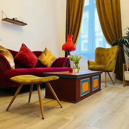 Апартаменты Filmap-apartments-zentrale Lage-boxspringbett-beamer-popcorn-gratis Parkplatz