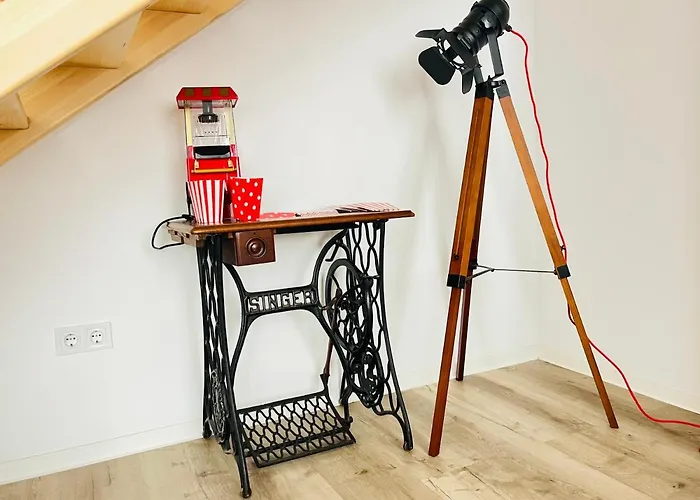 Filmap-apartments-zentrale Lage-boxspringbett-beamer-popcorn-gratis Parkplatz Appartement *