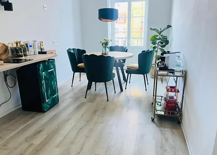 Appartement Filmap-apartments-zentrale Lage-boxspringbett-beamer-popcorn-gratis Parkplatz