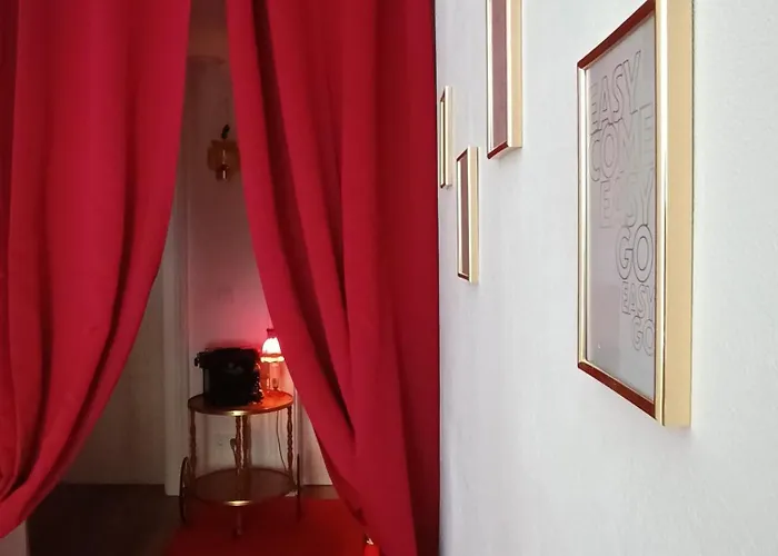 Filmap-apartments-zentrale Lage-boxspringbett-beamer-popcorn-gratis Parkplatz *