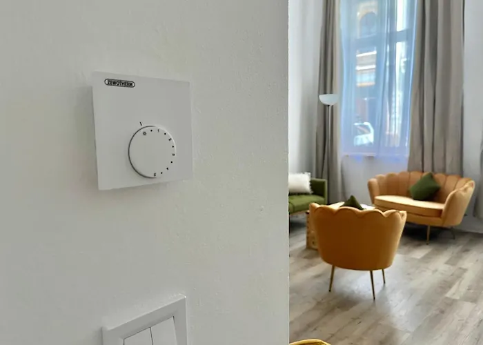 Filmap-apartments-zentrale Lage-boxspringbett-beamer-popcorn-gratis Parkplatz Görlitz