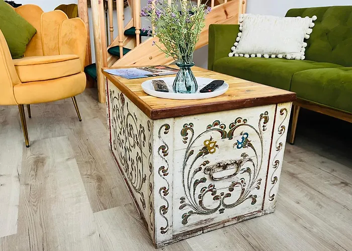 Filmap-apartments-zentrale Lage-boxspringbett-beamer-popcorn-gratis Parkplatz Appartement