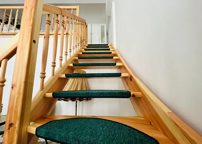 Filmap-apartments-zentrale Lage-boxspringbett-beamer-popcorn-gratis Parkplatz Appartement *