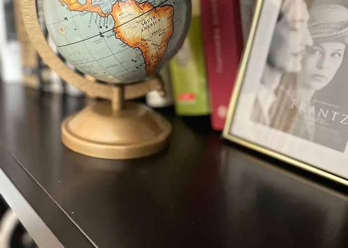 Filmap-apartments-zentrale Lage-boxspringbett-beamer-popcorn-gratis Parkplatz *