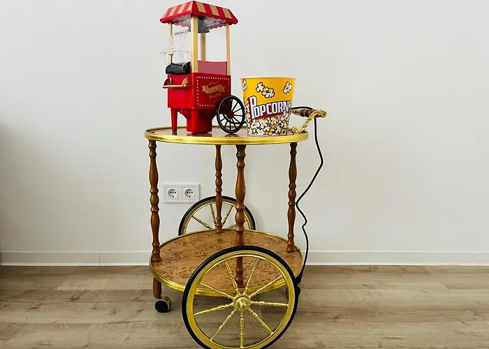 Filmap-apartments-zentrale Lage-boxspringbett-beamer-popcorn-gratis Parkplatz Appartement